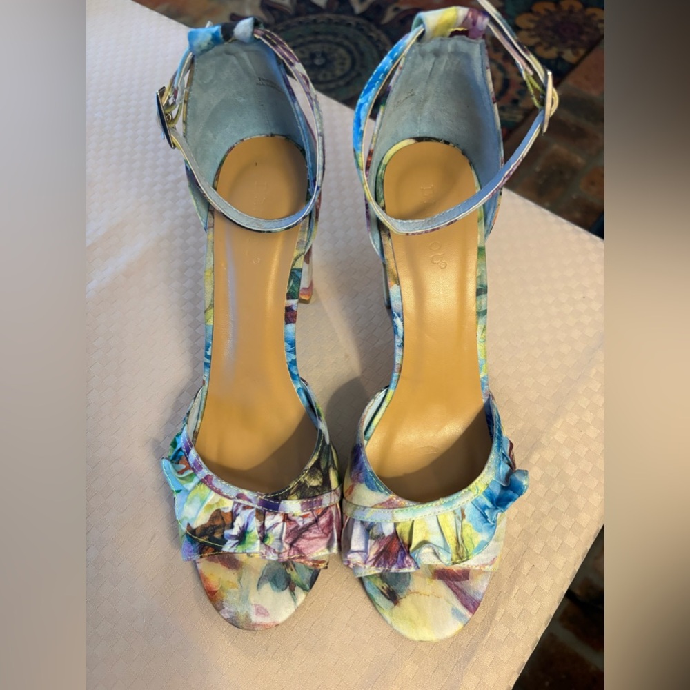 Floral Heels by Bamboo Size 10